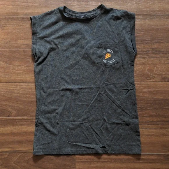 Primark in pizza we crust Pocket Roll Sleeve T-shirt - Picture 2 of 7